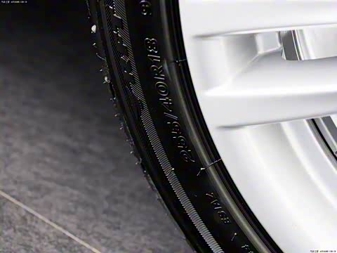 2013�� 328i M�˶��� ���а�