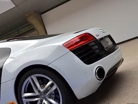 2014�� 5.2 FSI quattro