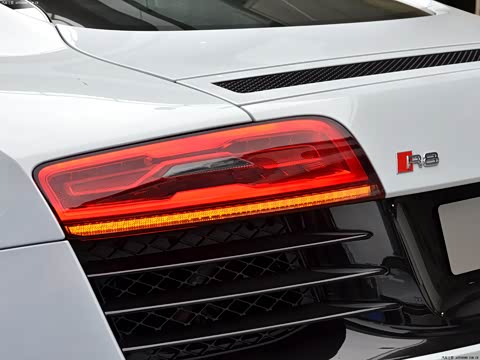 2014�� 5.2 FSI quattro