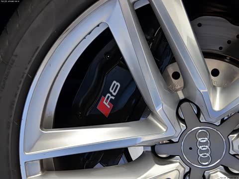 2014�� 5.2 FSI quattro