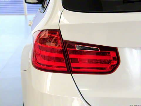 2013�� 320i�˶������װ ���а�
