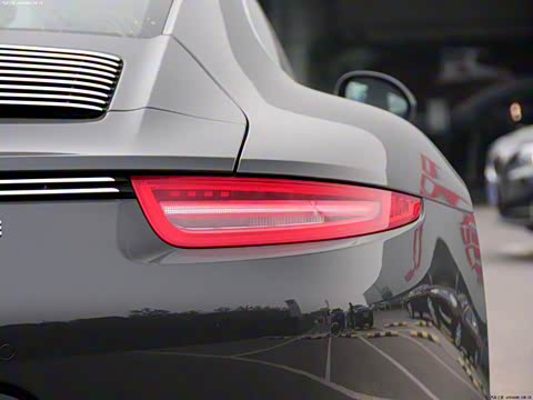 2013�� 50 Years Edition 3.8L