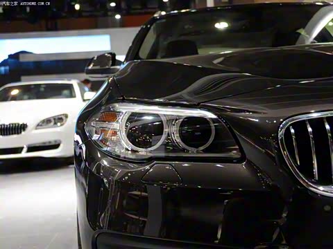 2014�� 528i ���а�