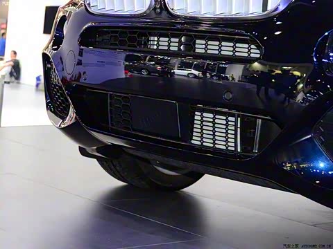 2014�� xDrive50i M�˶���