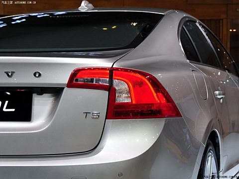 2014 S60L T5 Խ