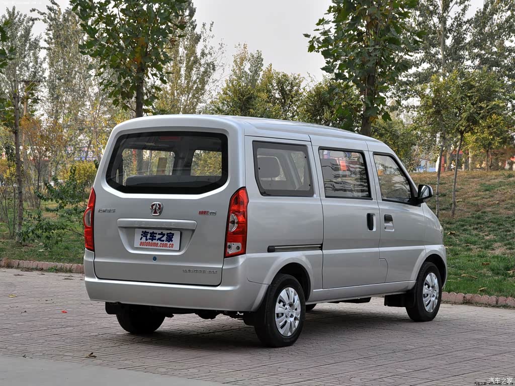 2013款 1.2l超值版 基本型cng7座a12国iv