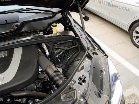 2011�� R 300 L ������