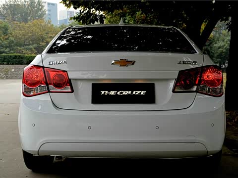 2013�� 1.6L SE MT