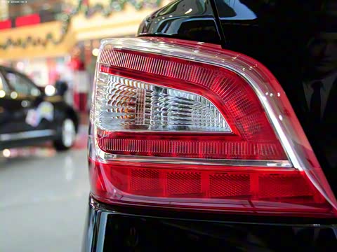 2014�� ���� 2.5L XV������