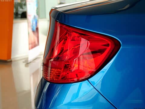 2013�� ���� 1.4L �ֶ������Ҹ���