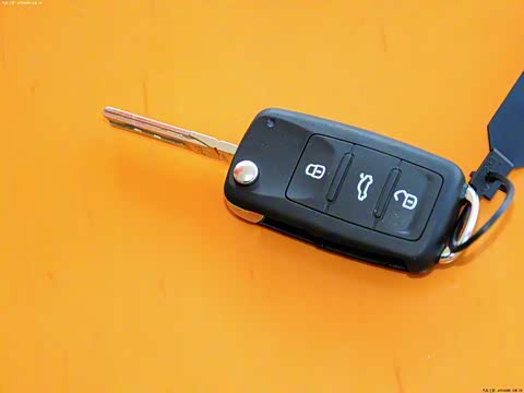 2012�� 1.4L �ֶ������