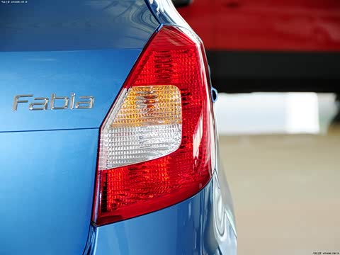 2012�� 1.4L �ֶ������