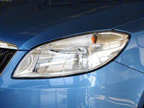 2012�� 1.4L �ֶ������