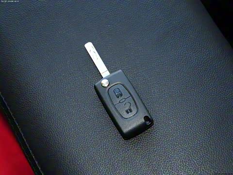 2013�� CROSS 1.6L �ֶ�