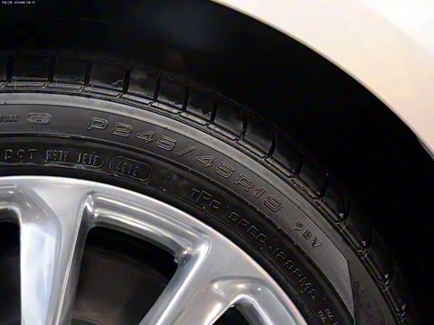 2013�� 28T ������