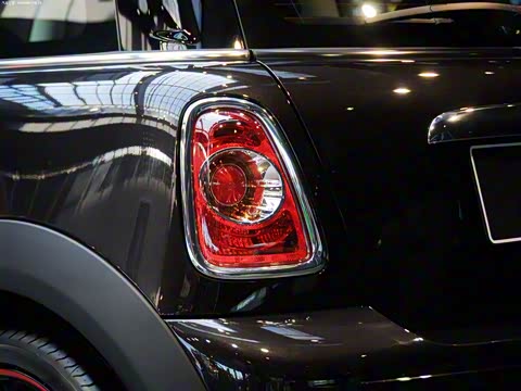 2011�� 1.6L COOPER Fun