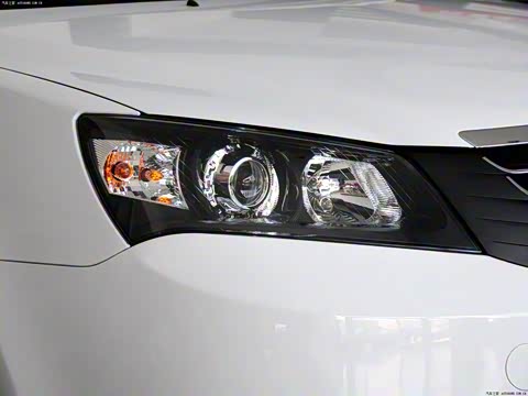 2013�� ���� 1.8L �ֶ������