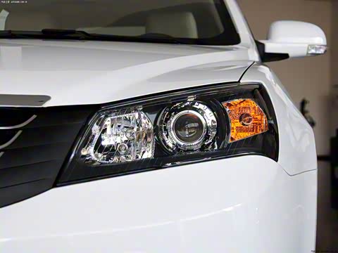 2013�� ���� 1.8L �ֶ������