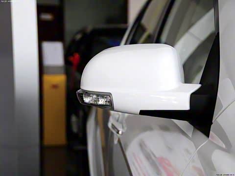 2013�� ���� 1.8L �ֶ������