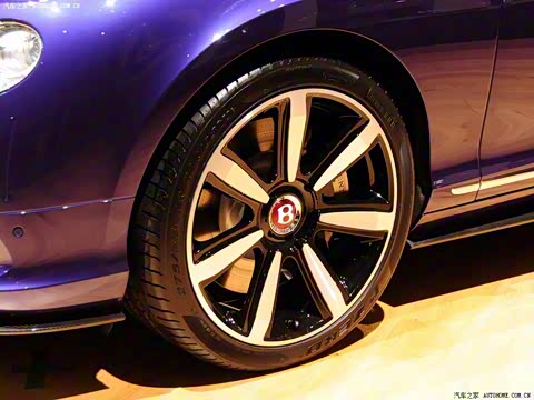 2012�� 4.0T GT V8