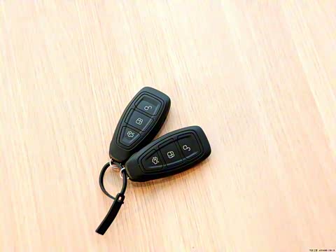 2013�� 2.0T ST ��׼��