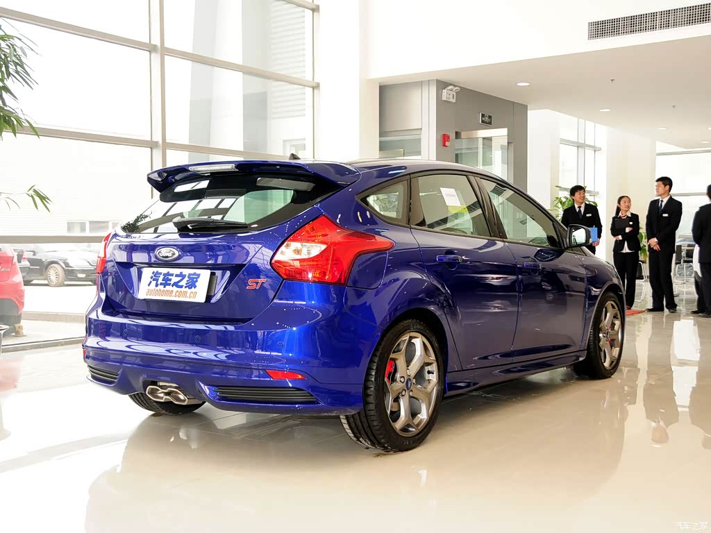 福特(进口) 福克斯(进口) 2013款 2.0t st 标准版