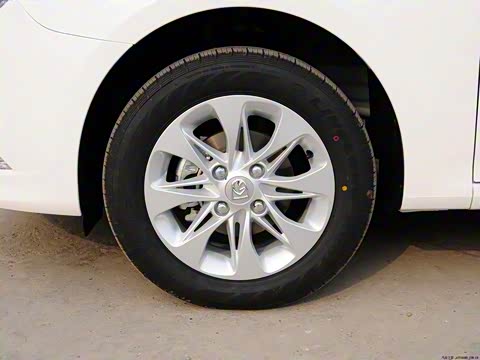 2013�� 1.5L �ֶ�������