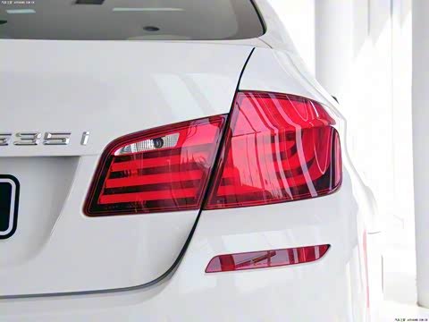 2013�� 535i M�˶���