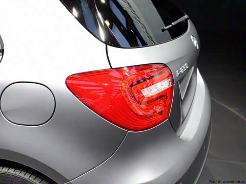 2013�� A 260 �˶���