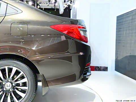 2013�� 1.8L �Զ��콢��