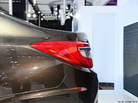 2013�� 1.8L �Զ��콢��