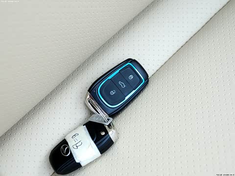 2012�� 1.5L �ֶ�������