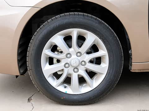 2012�� 1.5L �ֶ�������