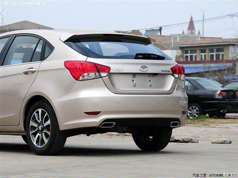 东南汽车 v6菱仕 2013款 1.5l 手动女性版