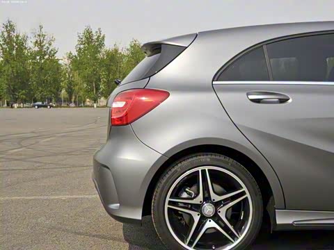 2013�� A 260 �˶���