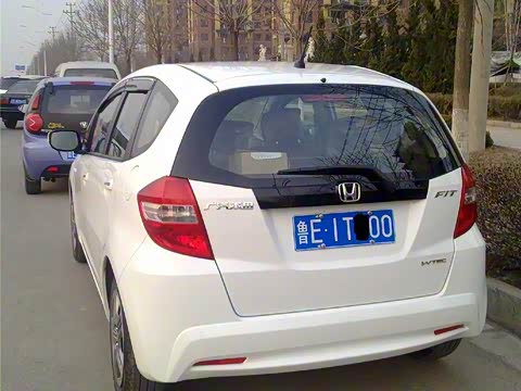 2011�� 1.3L �ֶ����ʰ�