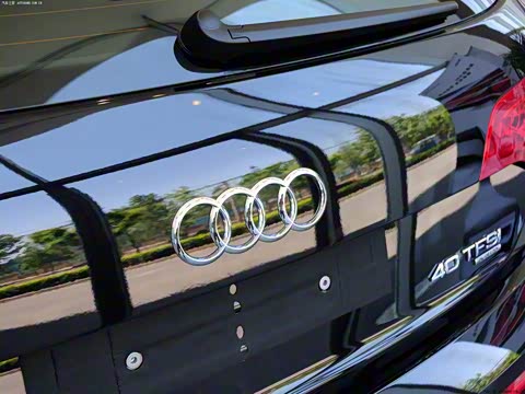 2014�� 40 TFSI �˶���