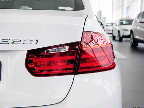 2013�� 320i ��ȡ��