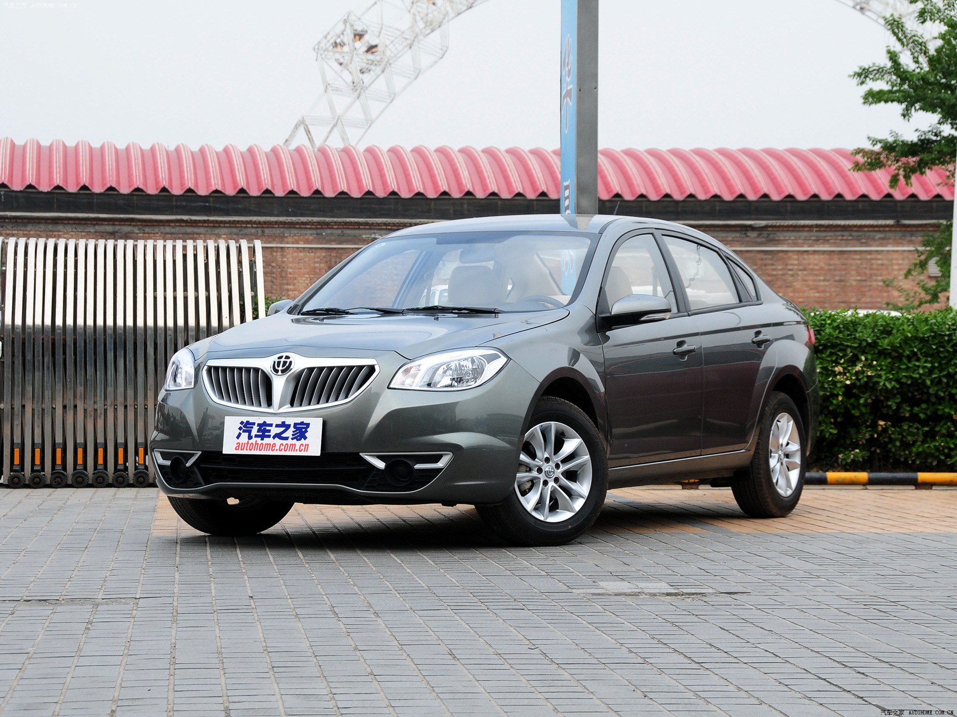 视频文章车型详解口碑报价图片实拍参数配置车系首页中华-中华h330