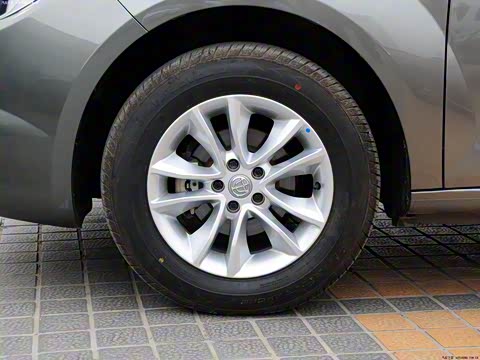 2013�� 1.5L �ֶ�������