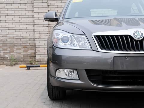 2013�� 1.6L �ֶ����°�