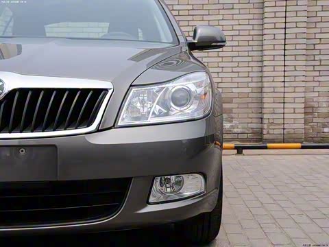 2013�� 1.6L �ֶ����°�