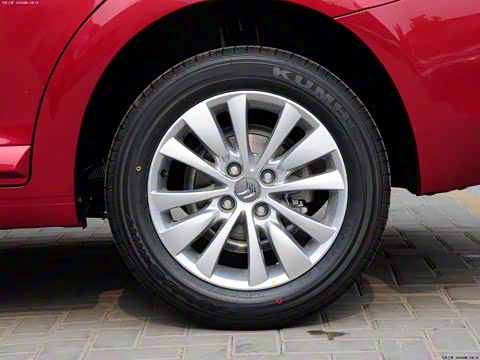 2013�� ���� 1.6L �ֶ�Ʒ����