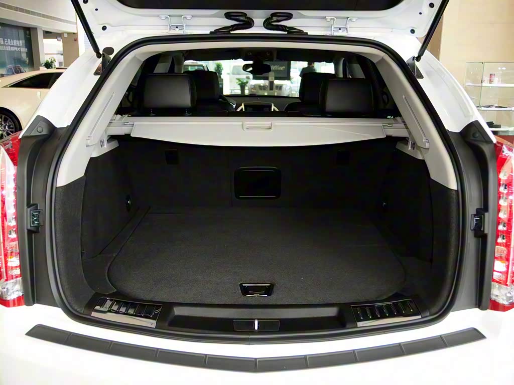 凯迪拉克(进口) 凯迪拉克srx 2013款 3.0l 舒适型