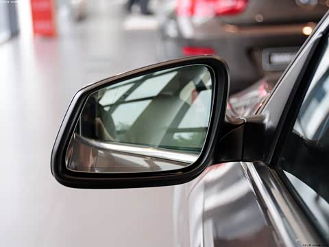 2013�� 535Li ׿�ְ�