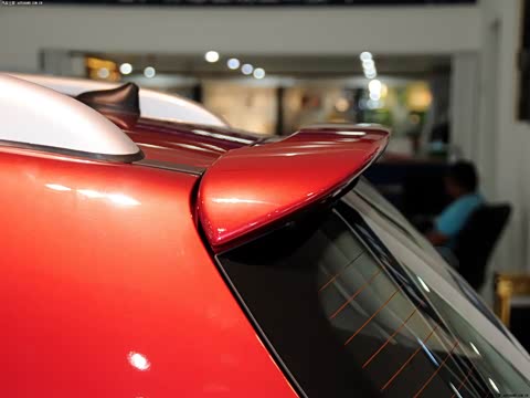 2013�� 1.6L �ֶ�CROSS