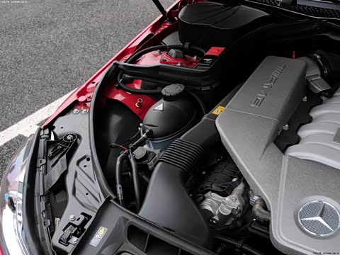 2012�� AMG C 63 Coupe ������