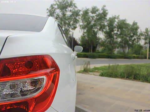 2012�� 1.5L �ֶ�������