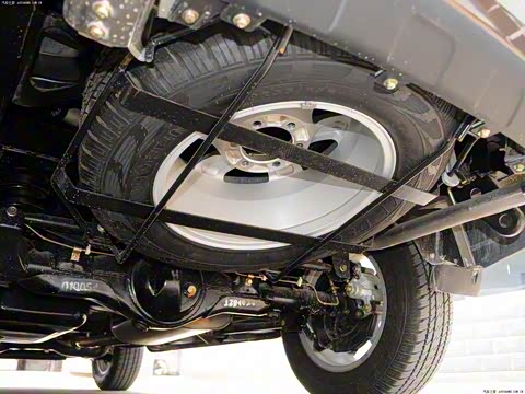 2013�� ���� 2.0L ��׼��