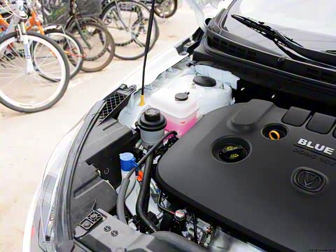 2013�� 1.6L �ֶ��¿��� ��V